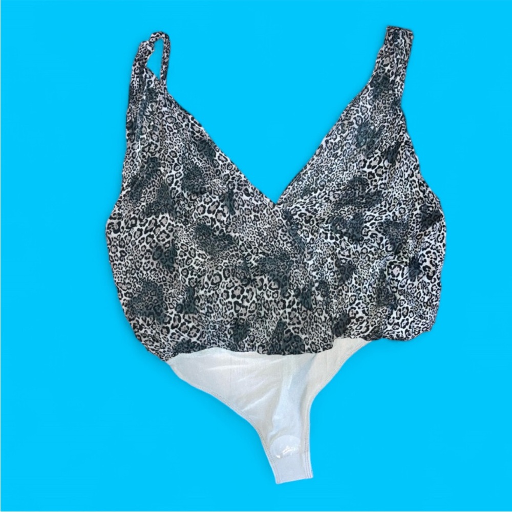 NWT Intimately Free People Bodysuit Heart Shaped Leopard Print Small